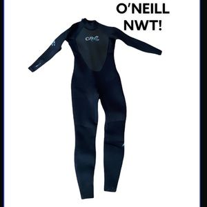 NWT! Women’s O’NEILL Wetsuit